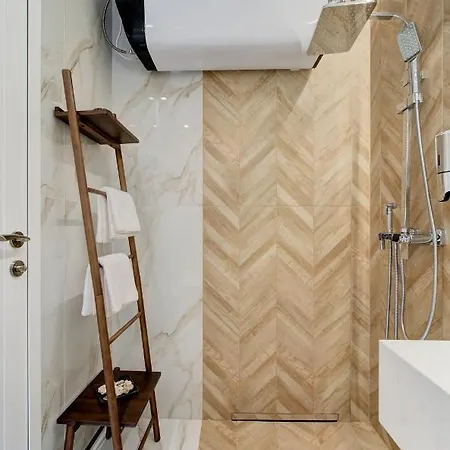 Beachfront Smart Homes By Marty's Lägenhetshotell Slăntjev Brjag