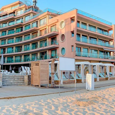 Beachfront Smart Homes By Marty's Aparthotel *