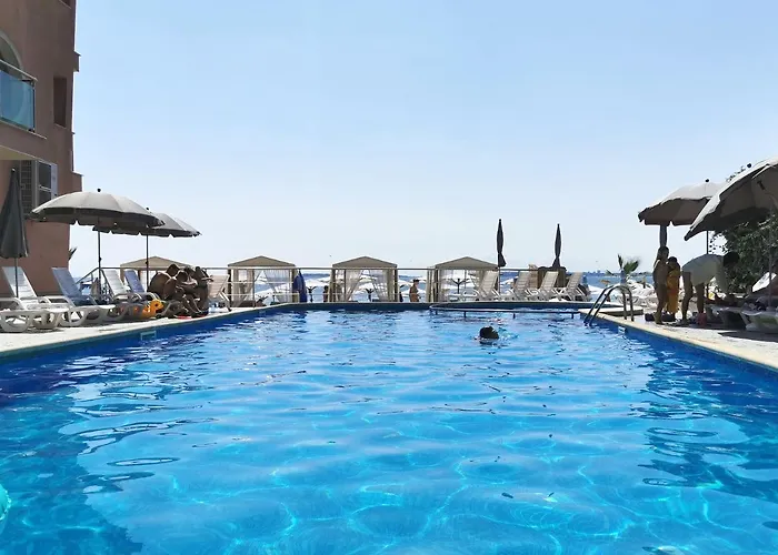 Апартхотел Beachfront Smart Homes By Marty's 4*